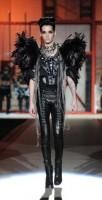 bill kaulitz, de la tokio hotel, a fost manechin pentru casa de moda dsquared2 si a defilat pe